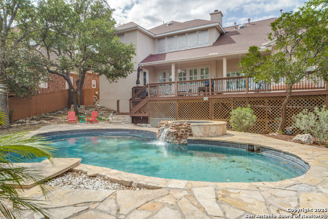 Listing photo id 34 for 19111 Nature Oaks