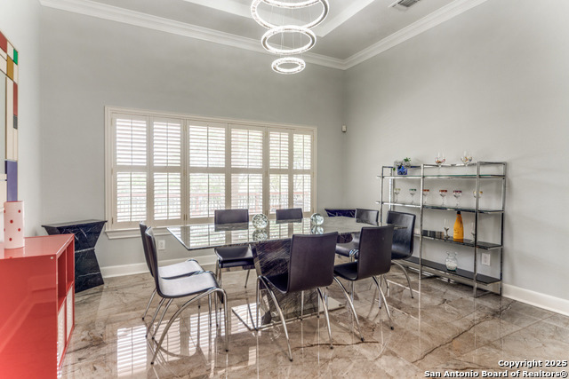 Listing photo id 6 for 19111 Nature Oaks