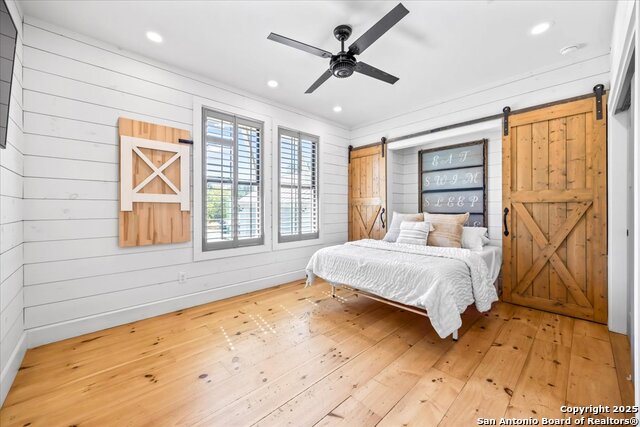 Image 27 of 79 For 205 Longwood Dr.