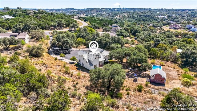 Image 47 of 79 For 205 Longwood Dr.