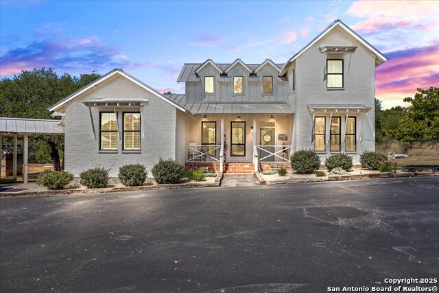 Image 9 of 79 For 205 Longwood Dr.