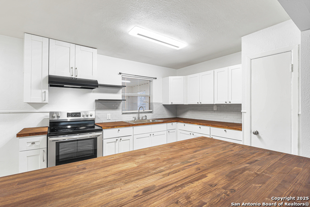 Listing photo id 8 for 351 Eland  