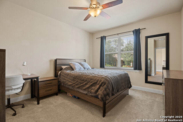 Image 20 of 43 For 17419 Hillsedge