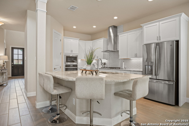 Image 8 of 43 For 17419 Hillsedge