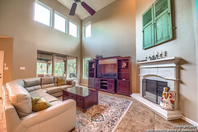 Image 15 of 63 For 16202 Ondara