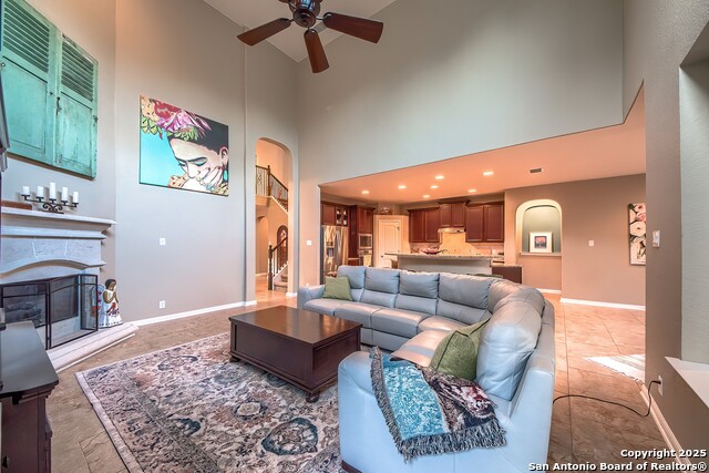 Image 18 of 63 For 16202 Ondara