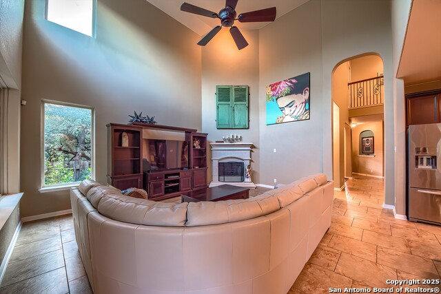 Image 19 of 63 For 16202 Ondara