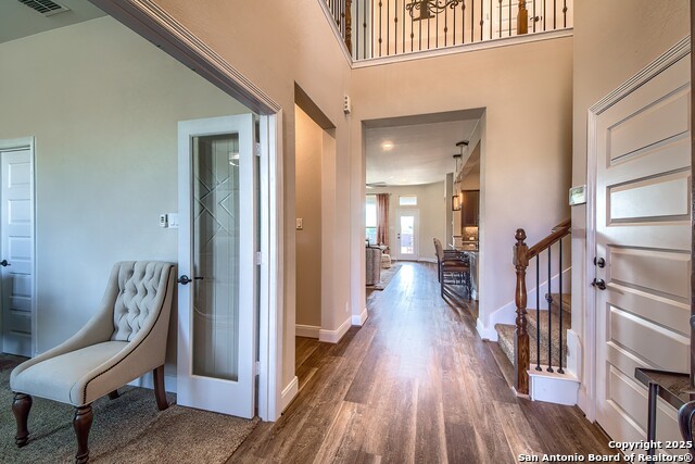 Image 5 of 47 For 950 Lone Cypress