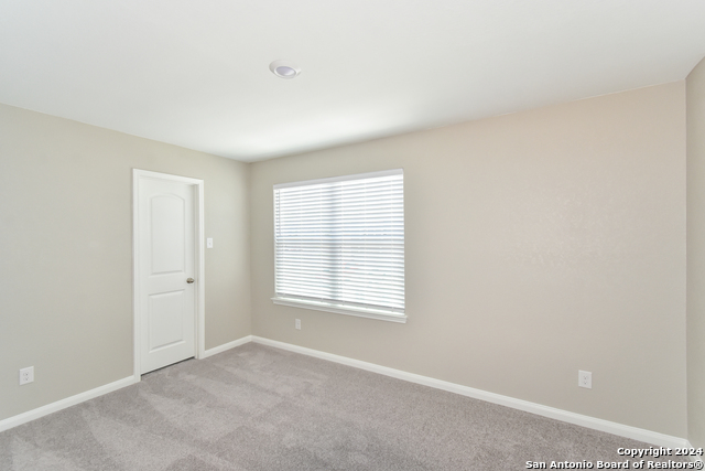 Listing photo id 9 for 3107 Begonia