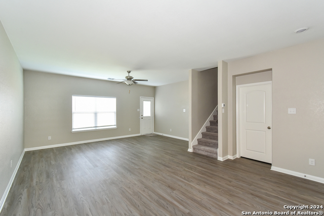 Listing photo id 0 for 3107 Begonia