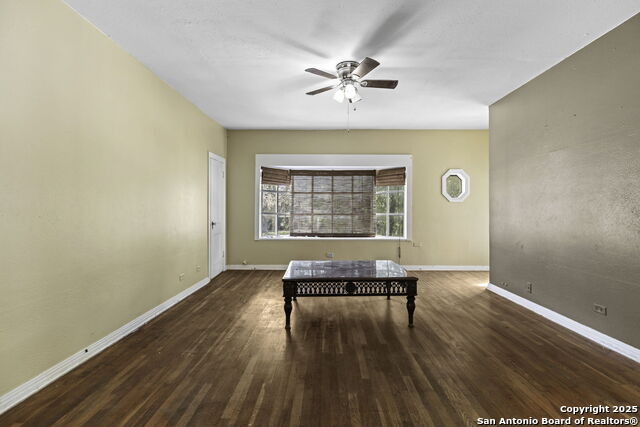 Image 17 of 36 For 6715 Broadway