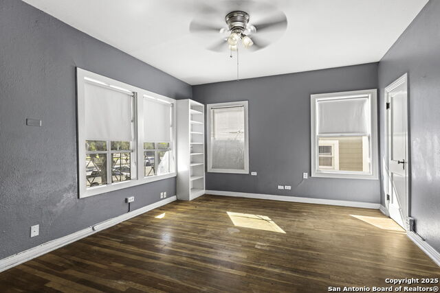 Image 25 of 36 For 6715 Broadway