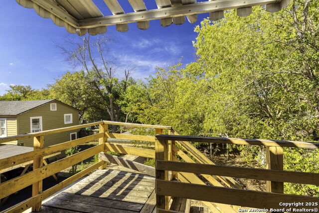 Image 29 of 36 For 6715 Broadway