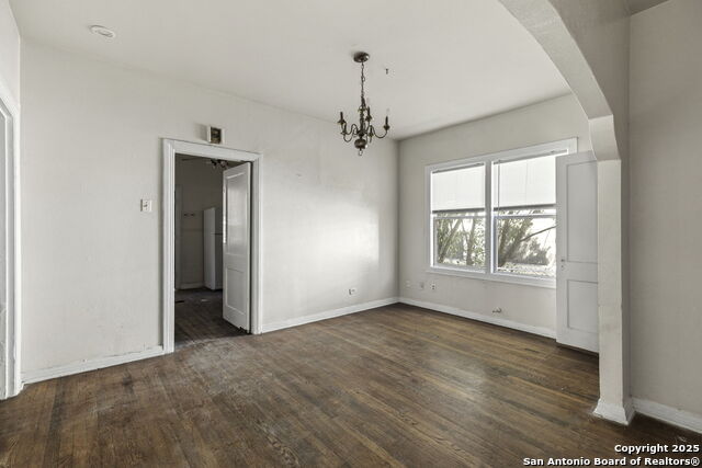 Image 9 of 36 For 6715 Broadway