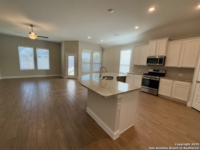 Image 3 of 19 For 13214 Lattigo Bend