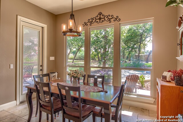 Image 13 of 31 For 144 Woodlands Dr