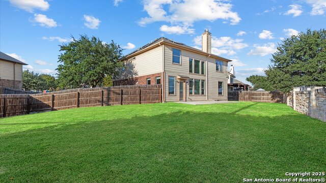 Image 17 of 23 For 910 Oak Park