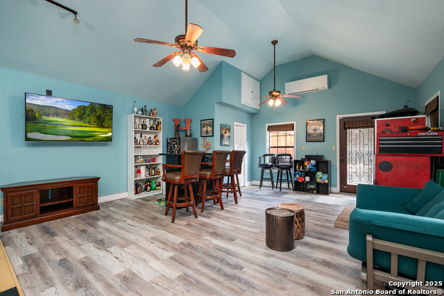 Listing photo id 35 for 119 Rosewood Ave E