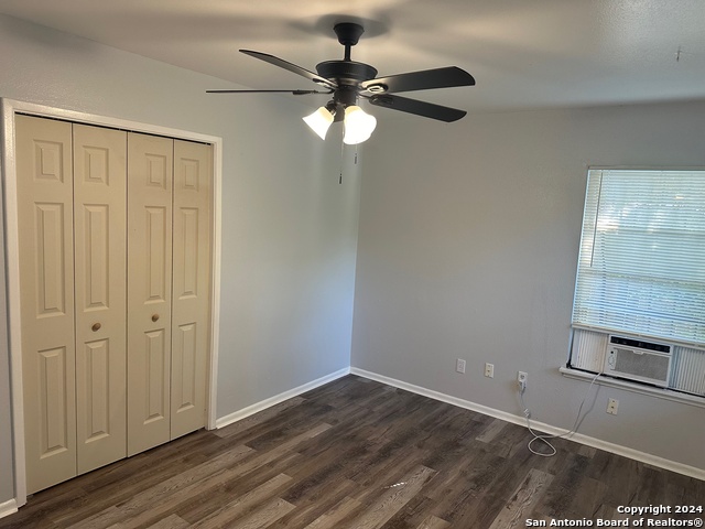 Image 15 of 23 For 4418 Winlock Dr