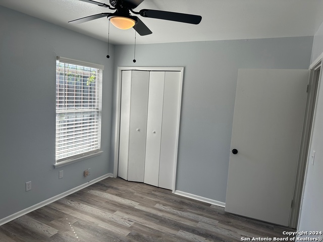 Image 17 of 23 For 4418 Winlock Dr