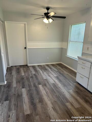 Image 8 of 23 For 4418 Winlock Dr