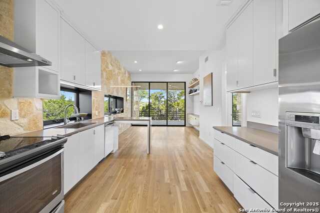 Listing photo id 12 for 1150 Bear Creek