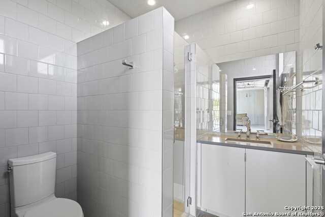 Listing photo id 21 for 1150 Bear Creek