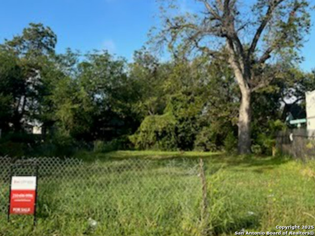 Image 3 of 4 For 1509 Gevers St S