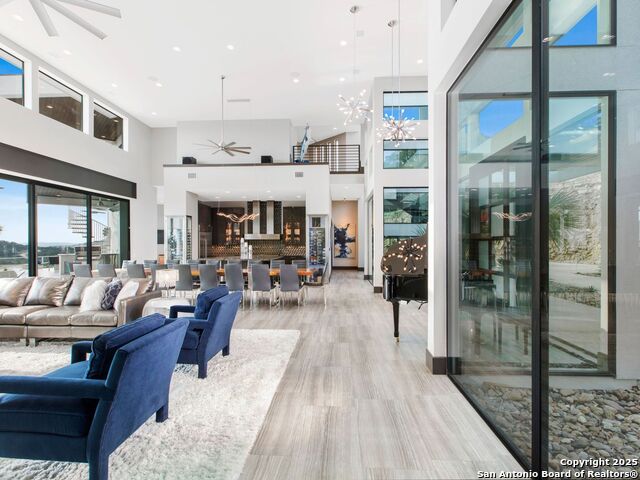 Image 15 of 25 For 21526 Privada Avila