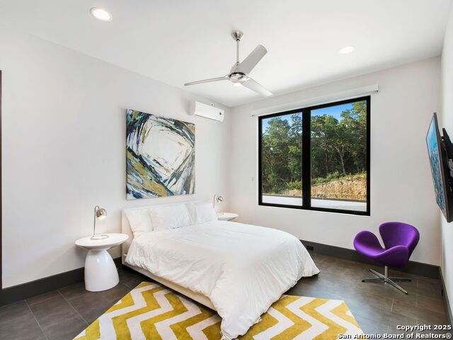 Image 16 of 25 For 21526 Privada Avila