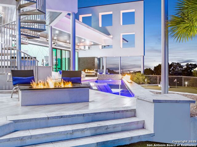 Image 22 of 25 For 21526 Privada Avila