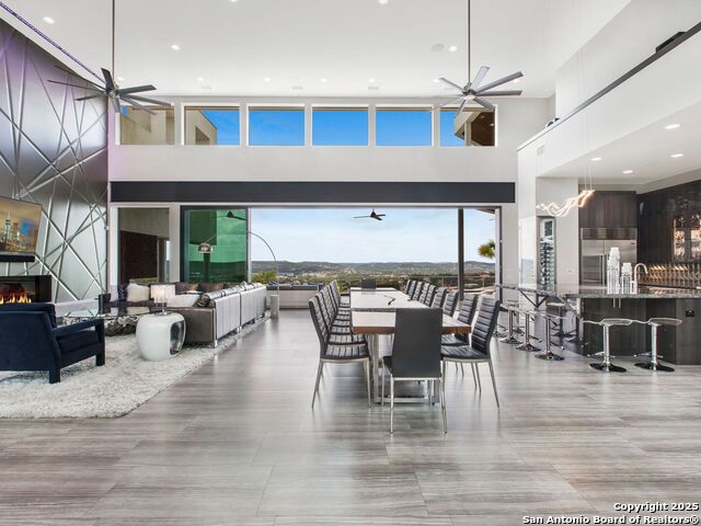 Image 4 of 25 For 21526 Privada Avila