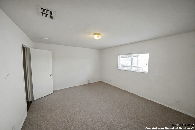 Listing photo id 17 for 3615 Longhorn Creek