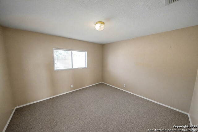 Listing photo id 24 for 3615 Longhorn Creek