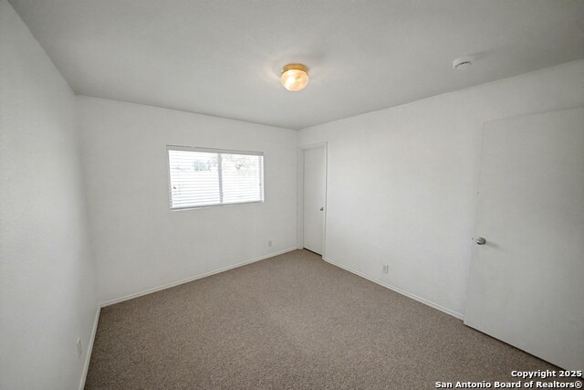 Listing photo id 29 for 3615 Longhorn Creek