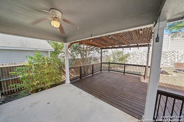 Listing photo id 34 for 3615 Longhorn Creek