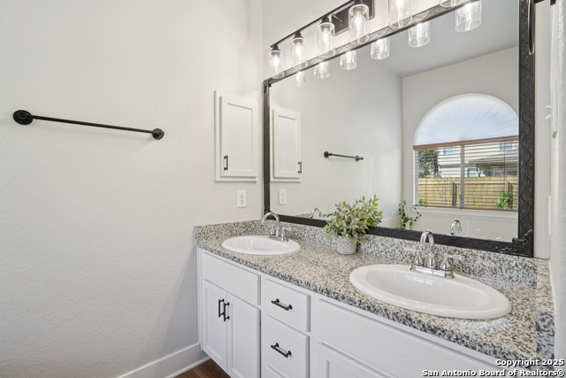 Image 20 of 27 For 8355 Piney Wood