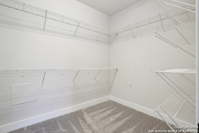 Image 22 of 27 For 8355 Piney Wood