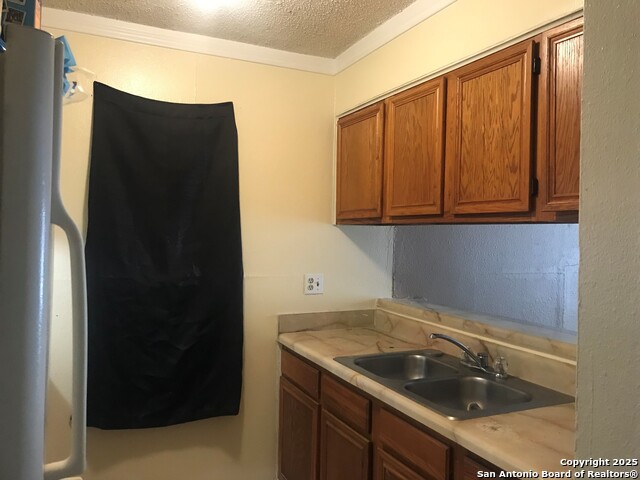 Image 2 of 5 For 1636 Santa Anna