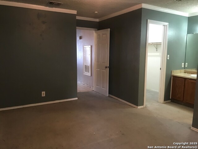 Image 5 of 5 For 1636 Santa Anna