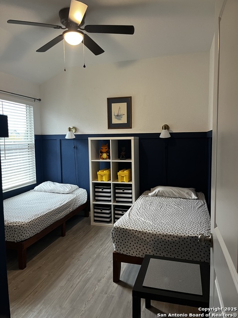 Image 2 of 16 For 13720 Pullet