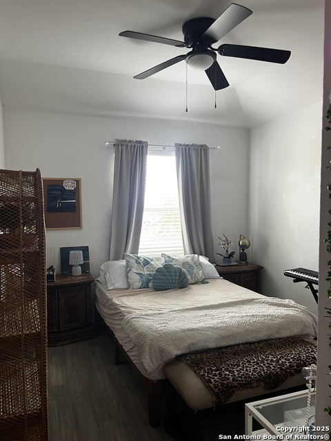 Image 3 of 16 For 13720 Pullet