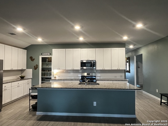 Image 7 of 16 For 13720 Pullet