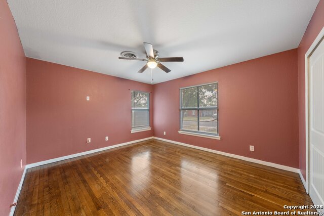 Image 18 of 33 For 435 Savannah