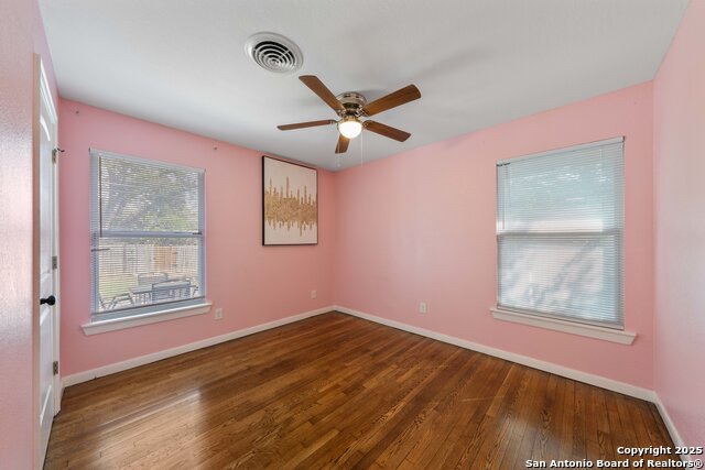 Image 19 of 33 For 435 Savannah