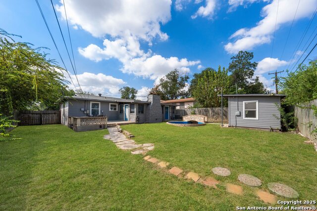 Image 31 of 33 For 435 Savannah