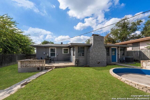 Image 32 of 33 For 435 Savannah