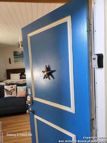 Listing photo id 11 for 14721 Whitecap  292