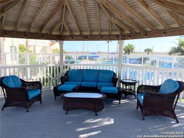 Listing photo id 22 for 14721 Whitecap  292