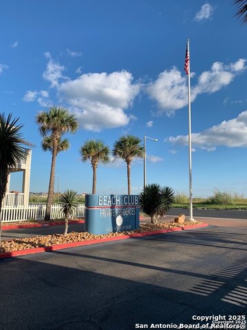 Listing photo id 37 for 14721 Whitecap  292